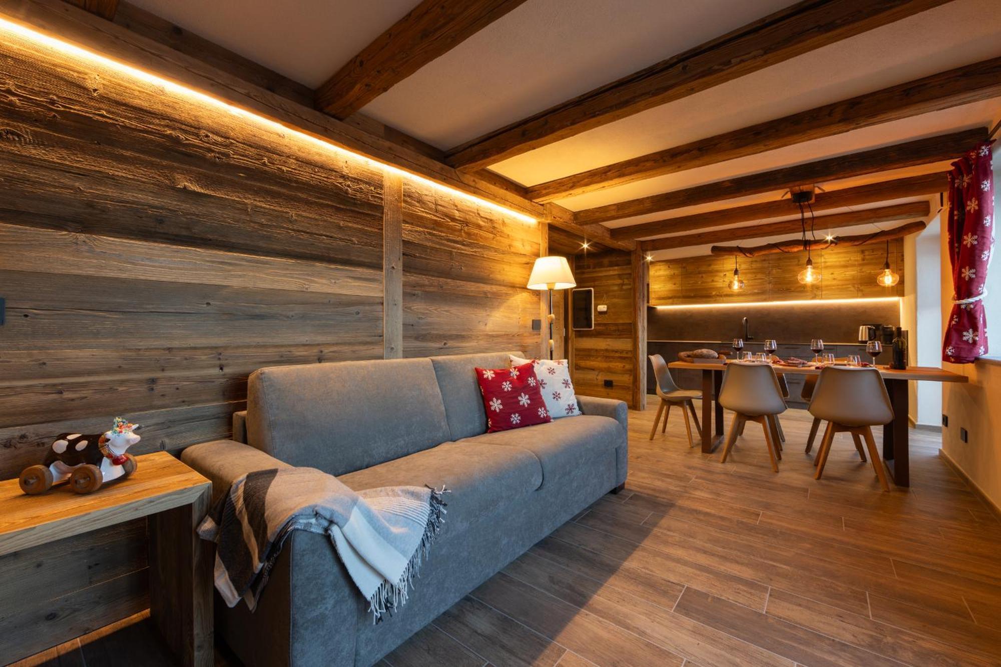 Les Reves Des Montagnards, Appartements De Charme Torgnon Exterior photo