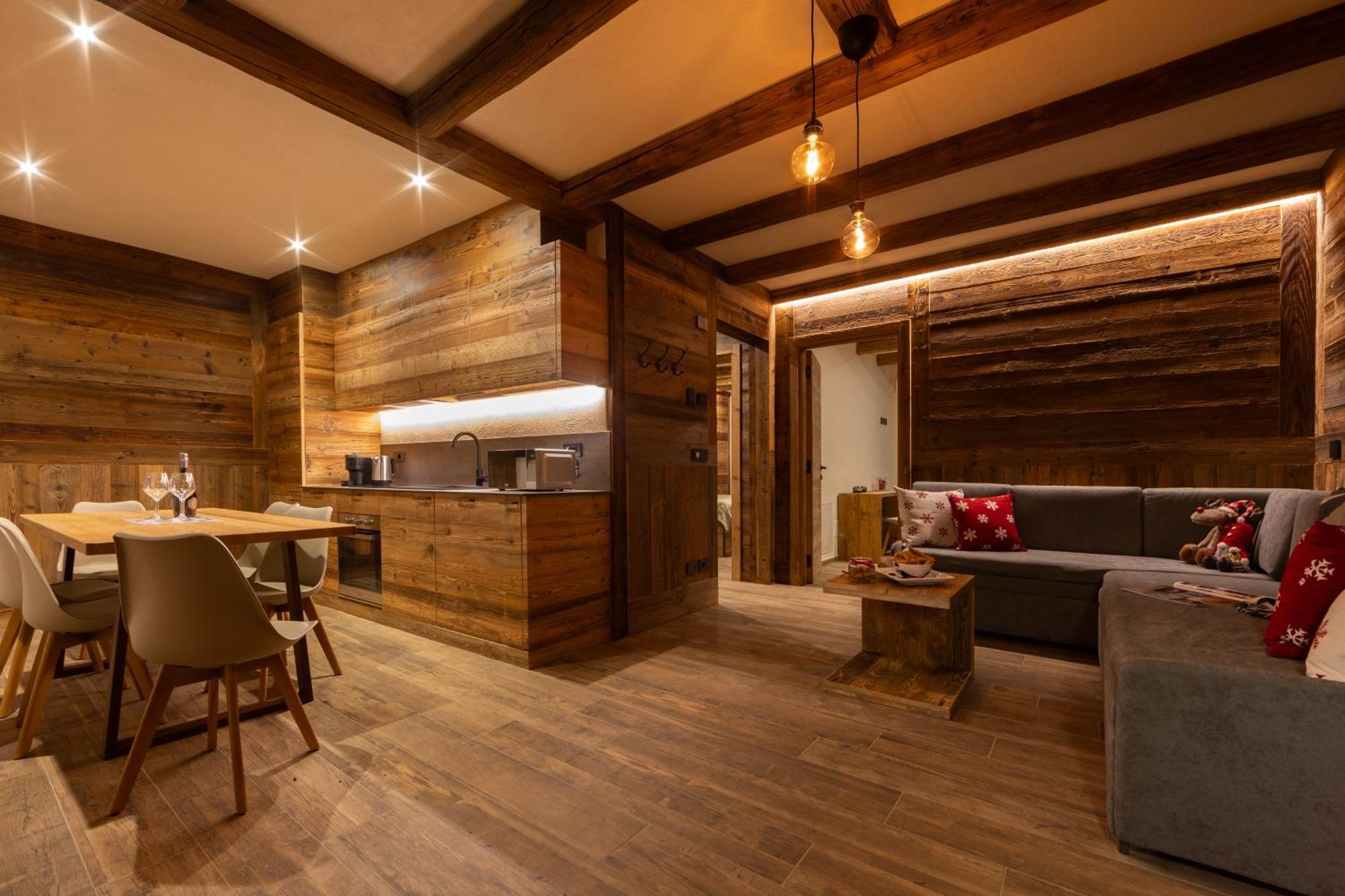 Les Reves Des Montagnards, Appartements De Charme Torgnon Exterior photo
